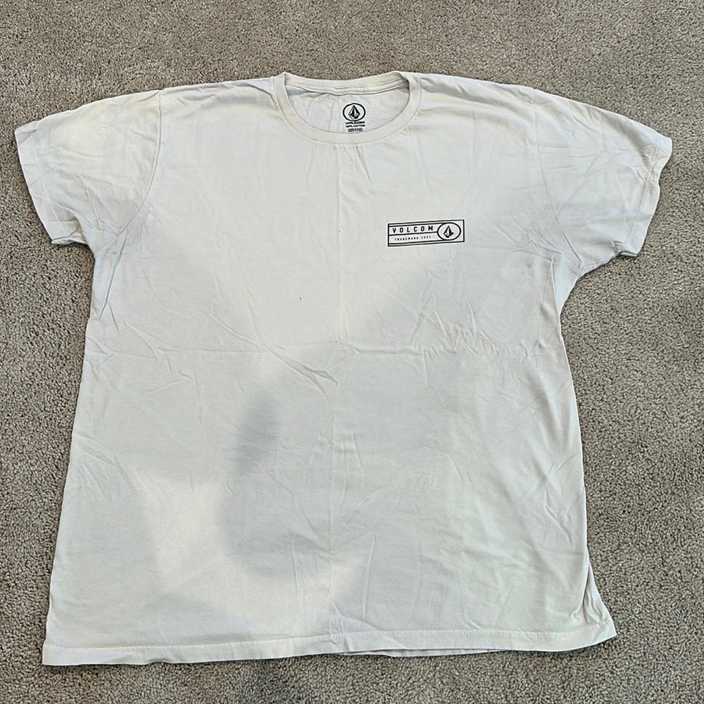 Volcom men’s tee shirt